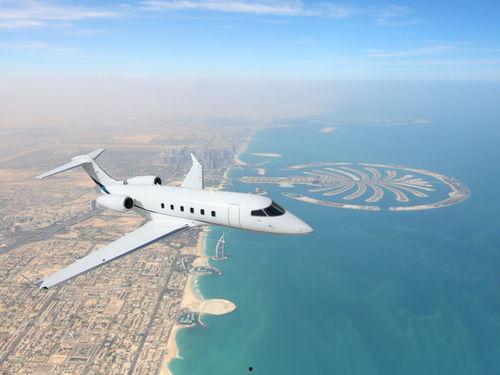 国产飞机穿越迪拜视频,见证中国航空工业的飞跃