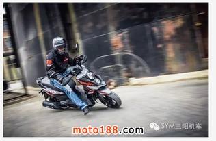 国产双杠摩托车测试视频,速度与激情的完美演绎