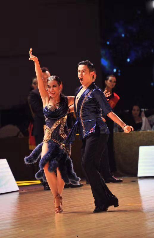 国产十大难忘尬舞视频